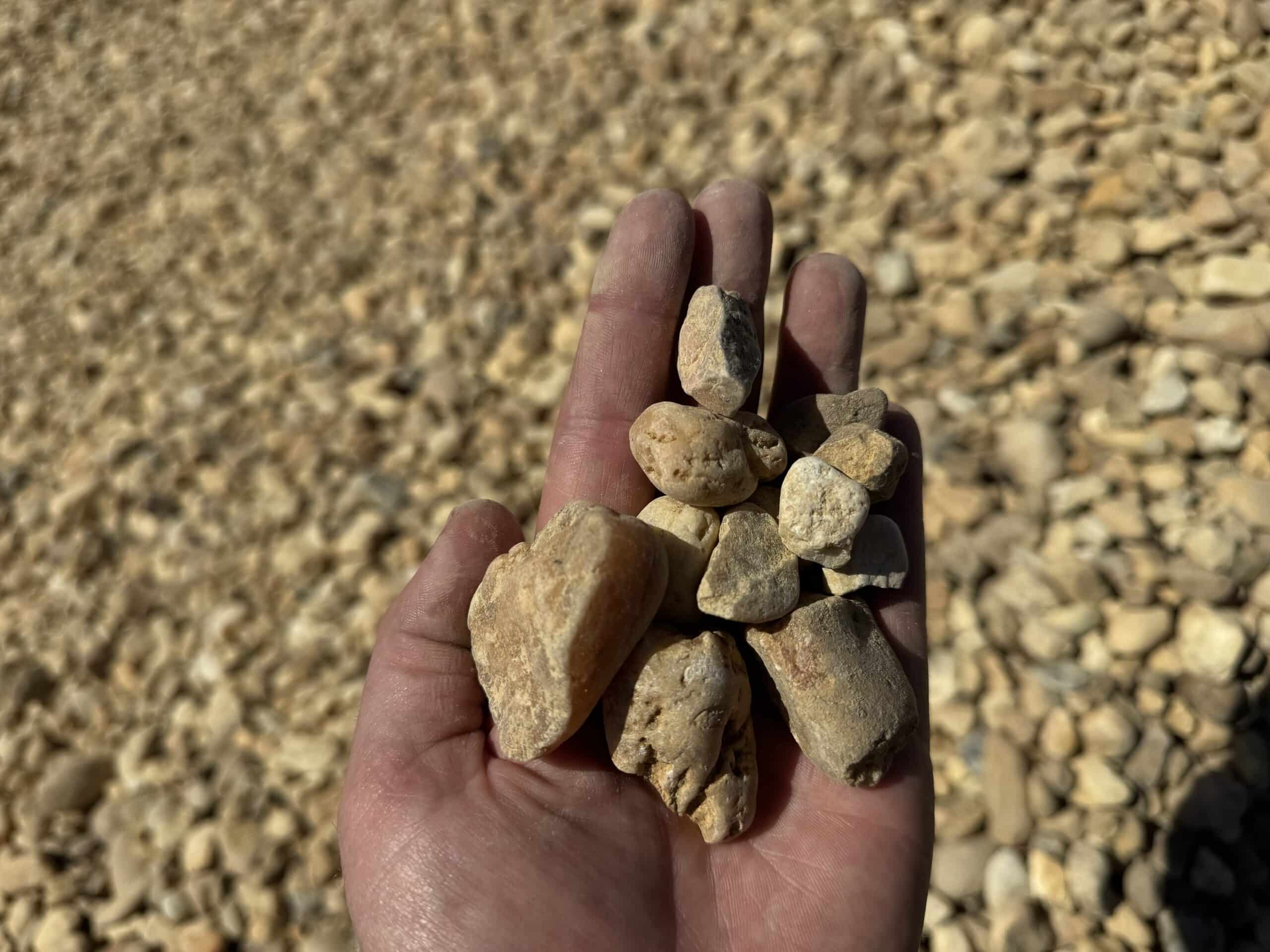 Deco Stone – #4 Egg Rock